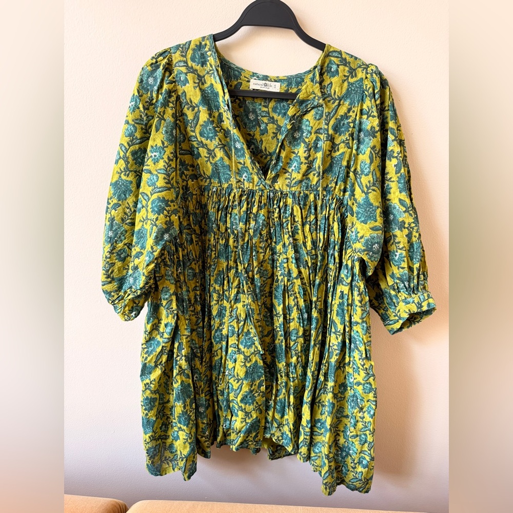 NATURAL LIFE Green & Teal Floral Smocked V-Neck Tunic